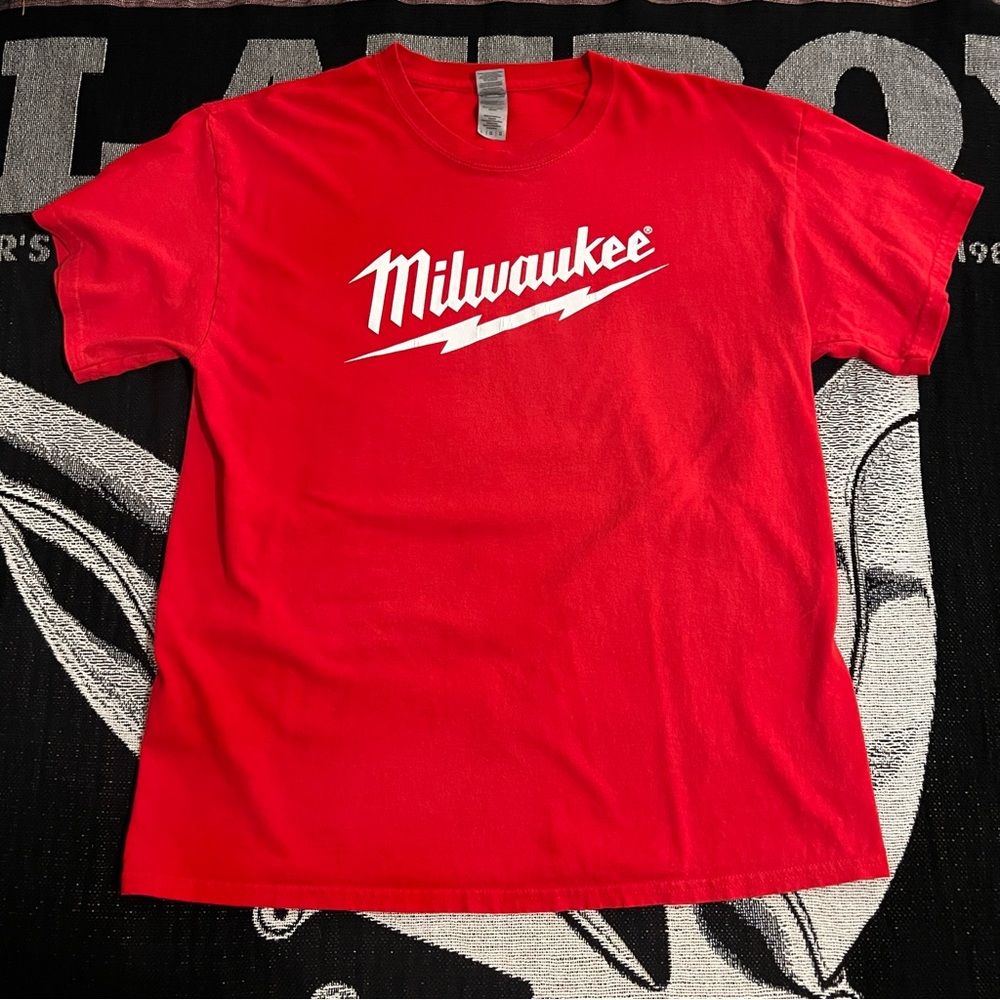 Milwaukee T-shirt - Large